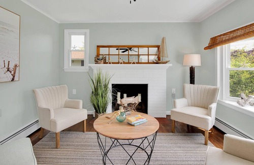 Old Saybrook House | Coop at the Beach- Beach, Dog and Family Friendly!