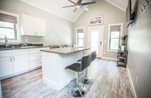 Mountain Home House | Coop's Coop: A newly renovated studio cottage