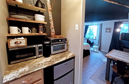 Palmer Apartment | Copper Birch Studio - Basecamp to Adventure