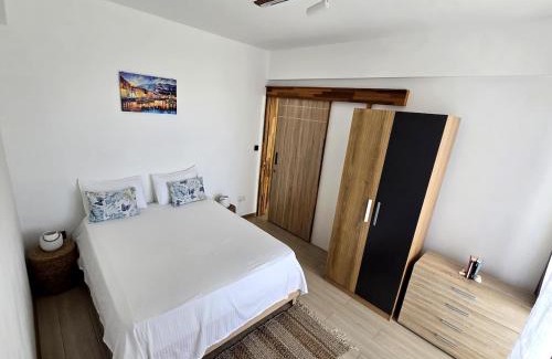 Flic-en-Flac Apartment | Coral Apartment 5 mins walk to the beach