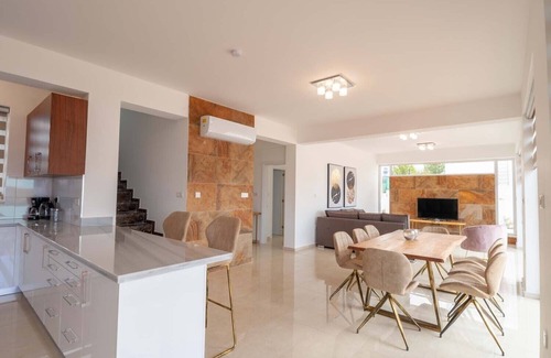 Peyia Town Villa | Coral Elite Residence 9. Luxury 4 bedroom villa with private pool and jacuzzi.