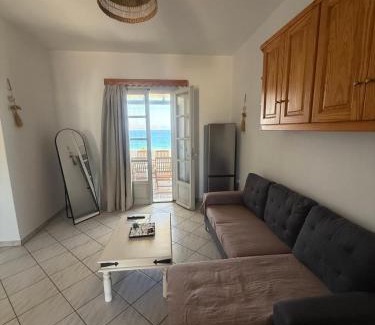 Logaras Apartment | Coral Nest