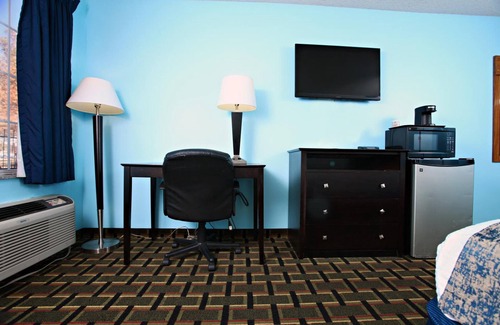 Newton Hotel | Coratel Inn & Suites By Jasper Newton