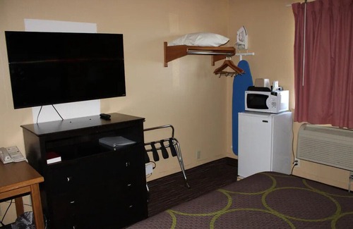 Stillwater Hotel | Coratel Inn & Suites Stillwater - 2 Queen Bed Non-Smoking