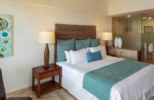 El Medano Ejidal Resort | Corazon Cabo Resort & Spa on Medano Beach in the heart of Cabo - 2026 only