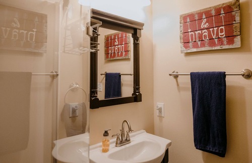Dripping Springs House | Corazon Room- the La Aldea Building - Asante Lodging & Events