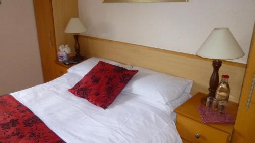 Monageer Bed & Breakfast | Corcoran's Lodge