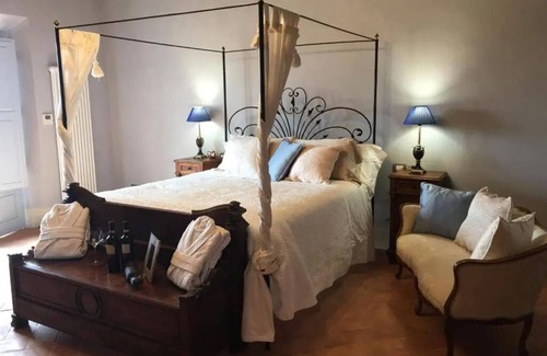 Montalcino Bed & Breakfast | Cordella in Valdorcia Truffle & Olive Oil Resort - Podere Borgasso