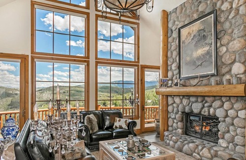 Cordillera House | Cordillera 5 bed home with Amazing views