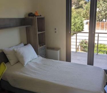 Isthmia House | Corinthian Family Home