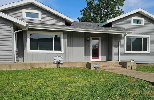 Evansville House | Corner Bungalow: Newly Renovated, Spacious & Open, Central & Convenient.