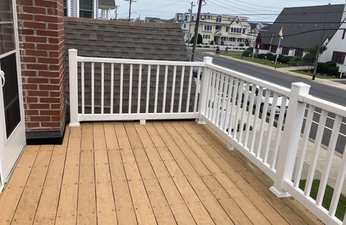 Avalon House | Corner Cottage 2 blocks from the beach!