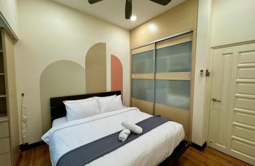 Subang Jaya Villa | Corner New Private Pool Villa Near Sunway up to 30 pax