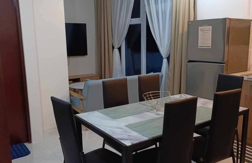 Cebu Apartment | Corner room, high speed Wi-Fi, pool & children's playground, close to IT park, 5 min walk to BTC & Country Mall
