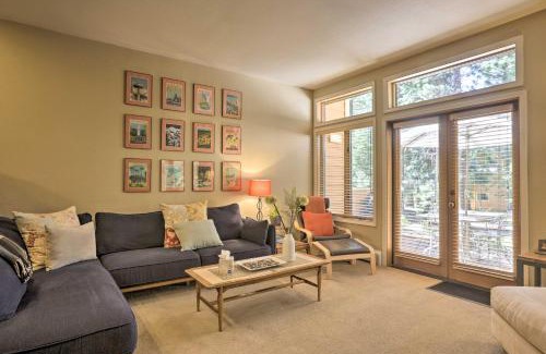 Incline Village Apartment | Corner-Unit Condo with Grill Walk to Lake Tahoe!