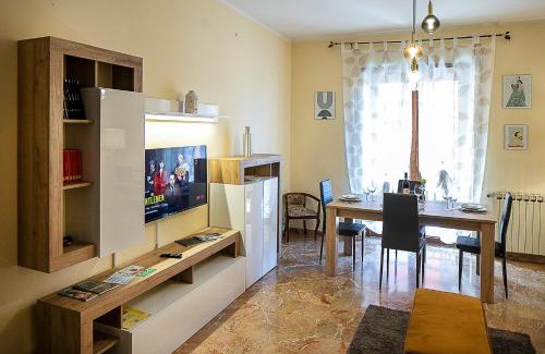 L'Aquila Apartment | Corno Grande - spacious apartment - 2 baths - Wi Fi- city center - free parking