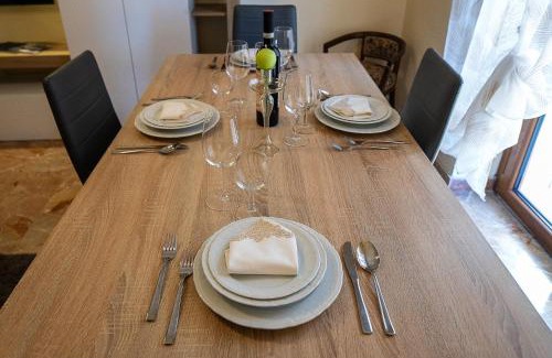 L'Aquila Apartment | Corno Grande - spacious apartment - 2 baths - Wi Fi- city center - free parking