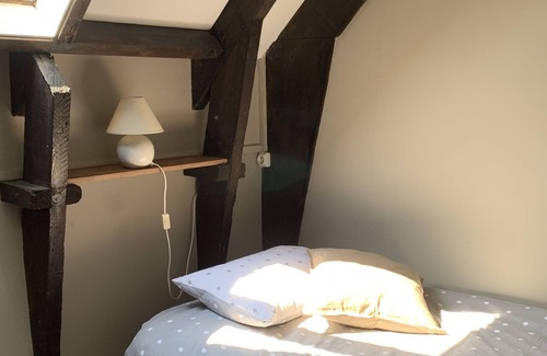 Plounerin House | Cornouaille - Grand Gite Dans une Bâtisse Typiquement Bretonne en Pleine Nature
