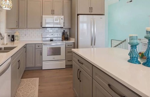 Corolla House | Corolla 4X4 Beach, Views of the Ocean and Sound, Wild Horses, Pet Friendly