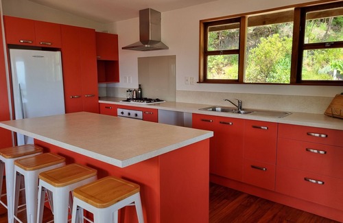 Coromandel House | Coromandel Pole House - Elevated Views/Secluded/Internet/Apple TV/Bush Surrounds