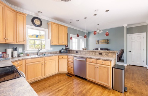 High Point House | Corporate living & family style in heart of Triad