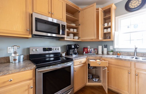 High Point House | Corporate living & family style in heart of Triad