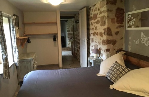 Saint-Maurice-en-Quercy House | Corps de Ferme Rénovée en une Maison de Campagne et Gîtes Avec Piscine