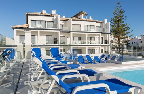 Correeira Apartment | Correeira Luxury Residence T2 I - Albufeira, Pools, Wifi, Bbq, Beach