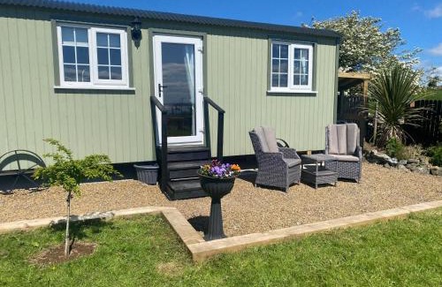 Clonbur House | Corrib view cabin