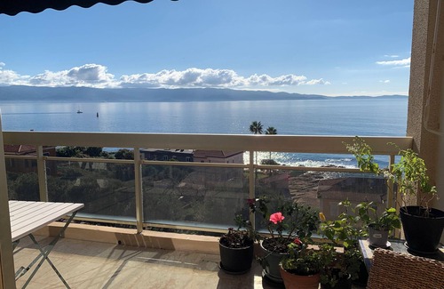 Ajaccio Apartment | Corse Ajaccio Chapelle des Grecs, appartement T1 bis vue mer 50 m2, terrasse