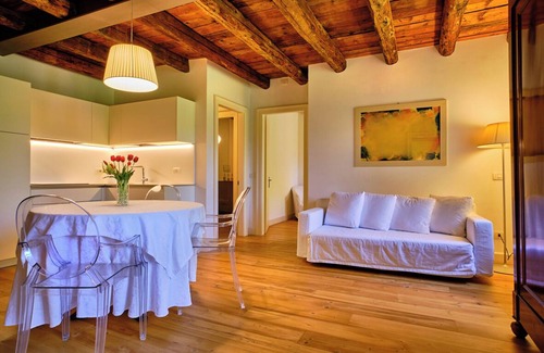Sona Cabin | Corte Guastalla in the nature between Verona and Lake Garda