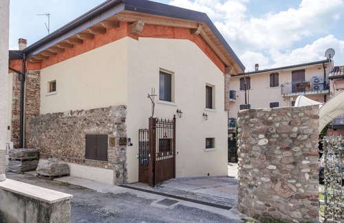 Castelnuovo del Garda Apartment | Corte Monteleone - Honeymoon Suite