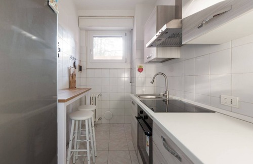 Quartiere Mazzini Apartment | Corvetto M3 - Bright Apt. with balcony!