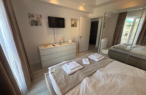 Stefanestii de Jos Apartment | COSMO 3, 2 Rooms, 2 Beds, 1 Parking, Shopping & Swimming