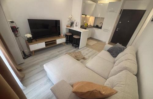 Stefanestii de Jos Apartment | COSMO 3, 2 Rooms, 2 Beds, 1 Parking, Shopping & Swimming