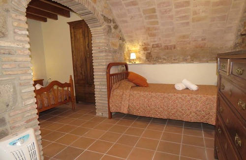Siurana Cottage | Costa Brava Apartment.Cal Uverni 15 min to beaches