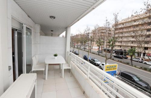Salou City Centre Apartment | COSTA DAURADA APARTAMENTS - Royal 103 Luxe