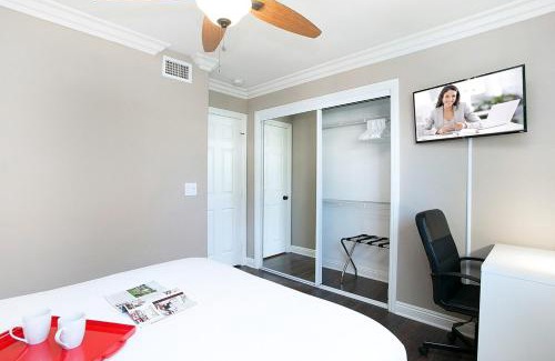 Westside Costa Mesa House | Costa Mesa -Newport- Patio - Free Parking-CM-2