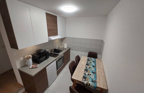 Jagodina Apartment | Cosy 1-bedroom apartment in Jagodina with WiFi, AC, 2 TV and a large living room