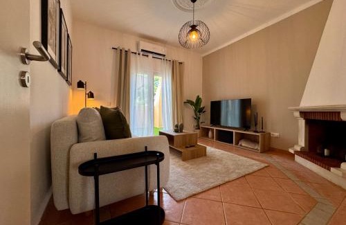 Loule Apartment | Cosy 1-Bedroom Apartment with Private Terrace in Loulé