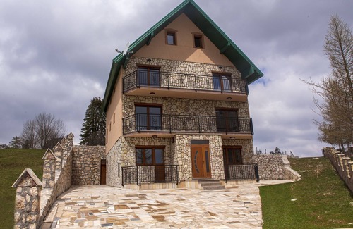Zabljak Apartment | Cosy 1BDR Apartment With Mountain View