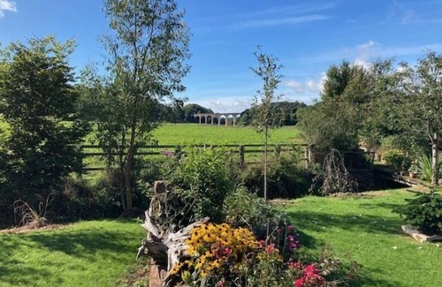 Wing Cottage | Cosy 2-Bed Cottage with Garden near Carlisle
