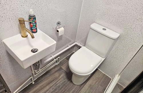 Easton House | Cosy 2-Bed Retreat -10 Mins to City Centre