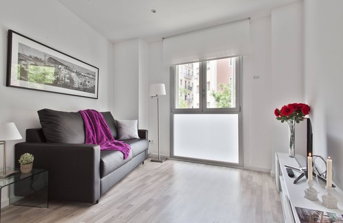 Sants-Badal Apartment | Cosy 2 bedroom next to the Magic Fountain