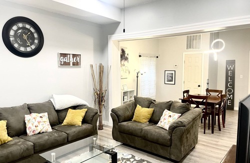 St. Louis Condo | Cosy 2 bedrooms with free parking