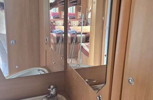 Combles House | Cosy 3-bed caravan and a small one in the countryside