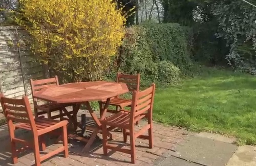 Stonnall House | Cosy 3 Bed Modern House Family Friendly Birmingham, UK- WiFi, NEC, LG Arena