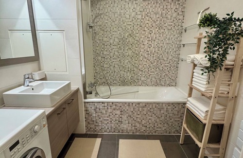 Le Plessis-Robinson Apartment | Cosy 3P apartment with loggia