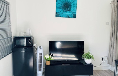 Kidbrooke with Hornfair House | Cosy and Comfy Double Room with Private Bathroom, Close to o2 Arena
