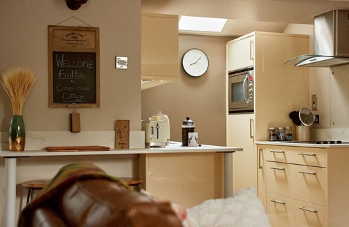 Lewiston Cottage | Cosy and Quaint One Bedroom Cottage at the Foot of Loch Ness